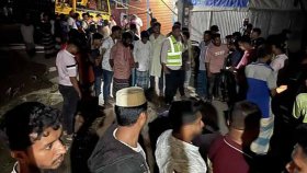 চাপা দিয়ে ৭ জনকে আহত করায় ট্রাকচালককে পিটিয়ে হত্যা