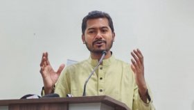 ‘প্রবাসীদের ভোগান্তি কমাতে ব্যবস্থা নেওয়া হচ্ছে’, ডিসি সম্মেলনে নুরুল হক নুর