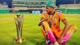 পিএসএলে পারফরম্যান্সের পর নাহিদ রানাকে ‘স্পিড  স্টার’ বললেন রুবেল