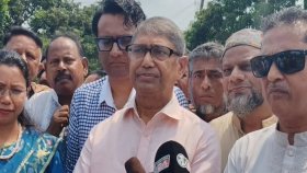 ‘উন্নয়ন কাজের গতি বাড়াতে সহযোগিতা করবেন জেলা প্রশাসকরা’ 