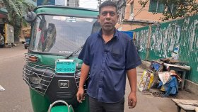 ‘সংসার তো এখন আল্লাহই চালায় মামা’