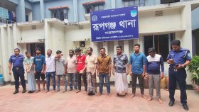 রূপগঞ্জে গ্রেফতারের পর পুলিশের ওপর হামলা, অভিযানে গ্রেফতার ১৩