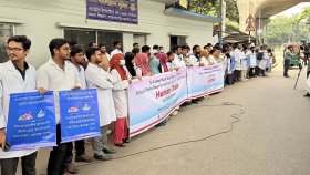 তরুণদের তামাক ব্যবহার নিরুৎসাহিত করতে মূল্যবৃদ্ধির দাবি