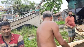 কষ্টে বেঁচে আছি, ঋণের বোঝা মাথায় নিয়েই মরতে হবে