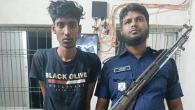 ফেনীতে ছেলের ছুরিকাঘাতে মা নিহত, কুপিয়েছে বাবা-বোনকেও