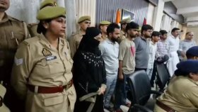 ঘর বাঁধতে প্রেমিককে দিয়ে নিজ বাড়িতে ডাকাতি তরুণীর