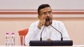 অবৈধ বাংলাদেশি হটাতে ‘ডিটেক্ট, ডিলিট, ডিপোর্ট’ নীতি শুভেন্দুর