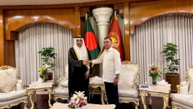 প্রধানমন্ত্রীর সঙ্গে কাতারের শ্রমমন্ত্রীর সাক্ষাৎ