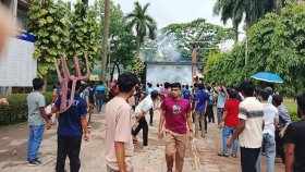 পাঁচ বিশ্ববিদ্যালয় কেন অস্থির, কারা করছে আন্দোলন