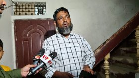 রামিসার বাসার সামনে সেই নিশাতের বাবার প্রশ্ন, ‘দেশে কি শুরু হইলো’