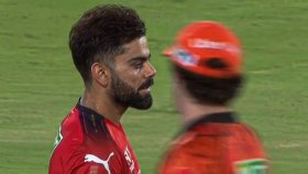 আইপিএলে বিতর্কের জন্ম দিলেন কোহলি