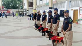 কমলাপুর রেলস্টেশনে ডগ স্কোয়াড মোতায়েন