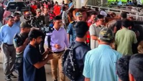 দিয়াবাড়িতে সড়ক দখল করে বসানো পশুর হাট সরালো ডিএনসিসি