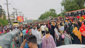 ঢাকা-চট্টগ্রাম মহাসড়ক ছাড়লেন শ্রমিকরা, যান চলাচল স্বাভাবিক