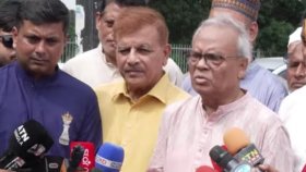 রুদ্ধ পরিবেশের বাইরে মানুষ শান্তিতে ঈদ উদযাপন করছে: রিজভী