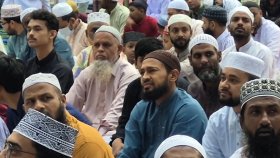 বাবার সঙ্গে ঈদের নামাজে মুশফিক, প্রশংসা করলেন শহীদ চান্দু স্টেডিয়ামের