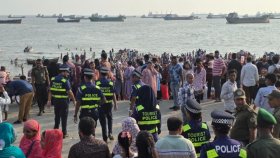 চট্টগ্রামে ঈদের তৃতীয় দিনে দর্শনার্থীদের পদচারণায় মুখর পর্যটনকেন্দ্রগুলো