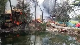 নোয়াখালীতে যুবককে পিটিয়ে হত্যা, অভিযুক্তদের বাড়িঘরে হামলা-আগুন