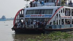 নৌপথে নির্বিঘ্নে ঢাকায় ফিরছেন যাত্রীরা, বাড়েনি ভাড়া