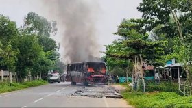 ফটিকছড়িতে বাসের ধাক্কায় বাবা-ছেলে নিহত, গাড়িতে আগুন