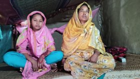 ‘বাবা হামার খিলানা শুরু করছিল, আল্লাই লিয়্যা গেল’