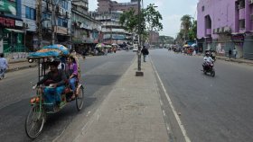 অফিস-আদালত খুললেও রাস্তাঘাট এখনও ফাঁকা 