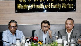 ডেঙ্গু রোগীদের চিকিৎসা ব্যয় কমাতে বেসরকারি পরীক্ষায় ছাড় দিতে বললেন স্বাস্থ্যমন্ত্রী