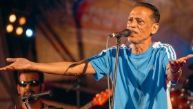 পপগুরু আজম খান: বিদ্রোহ, গিটার আর এক অনন্ত সংগীতভাষা