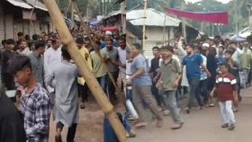 ছাত্রলীগের বিশাল মিছিল, ব্যাপক উপস্থিতি দেখে সরে গেলো পুলিশ