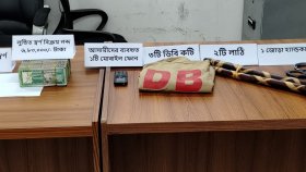 মাইক্রোবাসে তুলে নিয়ে ব্যবসায়ীর ৫৭ ভরি স্বর্ণ লুট: গ্রেফতার ৯