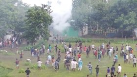 ইউপি চেয়ারম্যানের দায়িত্ব গ্রহণ নিয়ে সংঘর্ষ, ওসিসহ আহত ৫০