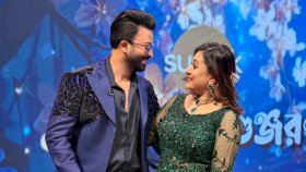 দীর্ঘবছর পর শাকিবের দেখা পেয়ে পূর্ণিমা, ‘ও এখন অনেক ছোট হয়ে গেছে’