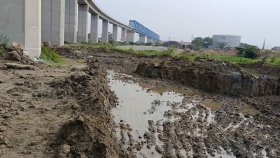 সমালোচনার মুখে পদ্মা রেলসেতুর পিলারের নিচের মাটি কাটা বন্ধ