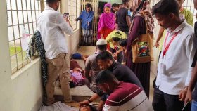 গাজীপুরে কারখানায় পানি পান করে অসুস্থ শতাধিক শ্রমিক