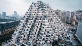 এক অদ্ভুত আবাসিক ভবন ‘কুনশানের পিরামিড’