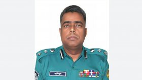 ‘ইন্সপেক্টরকে গাছে ঝুলায় দেবো’ বলা পুলিশ কমিশনারকে স্ট্যান্ড রিলিজ