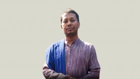 গান গেয়ে নয়, চাকরি গেছে ‘অন্য কারণে’