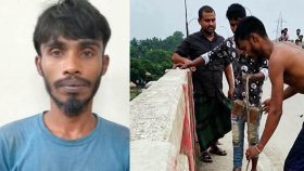 কুকুরের গলায় ইট বেঁধে নদীতে নিক্ষেপ, যুবক আটক