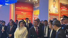 বেইজিংয়ে চীনা কমিউনিস্ট পার্টির জাদুঘর পরিদর্শন করলেন প্রধানমন্ত্রী