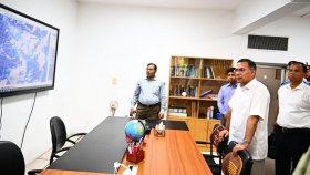 মহাকাশ গবেষণা প্রতিষ্ঠান ‘স্পারসো’ আকস্মিক পরিদর্শনে প্রধানমন্ত্রী