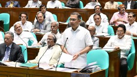 চাকরির জন্য তরুণদের বছরের পর বছর অপেক্ষা করতে হবে না: প্রধানমন্ত্রী