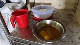 সরকারি হাসপাতালের খাবারের এ কী হাল