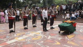 স্মরণ, শ্রদ্ধা ও ভালোবাসায় ‘পাপেটম্যান’ মুস্তাফা মনোয়ারকে শেষ বিদায় 