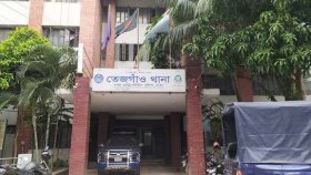 কারওয়ান বাজারে দুই গ্রুপের মধ্যে সংঘর্ষ