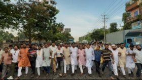 গাজীপুরে নিষিদ্ধ ছাত্রলীগের মিছিলের প্রতিবাদে ছাত্রদলের বিক্ষোভ
