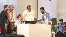 প্রধানমন্ত্রীর কাছে জুলাই হত্যার দৃশ্যমান বিচার চাইলেন শহীদ পরিবারের সদস্যরা