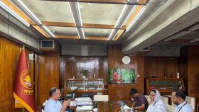 প্রধানমন্ত্রীর সঙ্গে সাক্ষাৎ করলেন জুলাই অভ্যুত্থানে শহীদের মা, চাকরির আশ্বাস