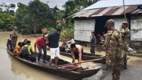 সেনাবাহিনীর সহায়তায় সাজেক ছেড়েছেন দেড়শ পর্যটক, এখনও আটকা ৪১১ জন