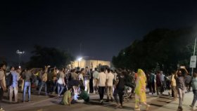 পরীক্ষা না স্থগিত হলে বুধবার শিক্ষা মন্ত্রণালয় ঘেরাওয়ের হুঁশিয়ারি শিক্ষার্থীদের