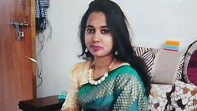 শিক্ষিকার মাথায় ১০ কোপ দিলেন ছাত্রীর মা, কারণ কী